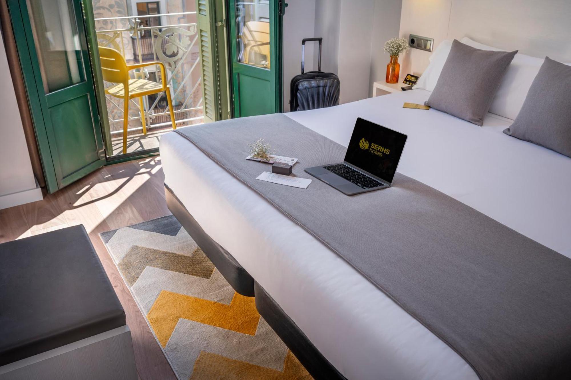 Hotel Serhs Carlit Barcelona Exterior foto
