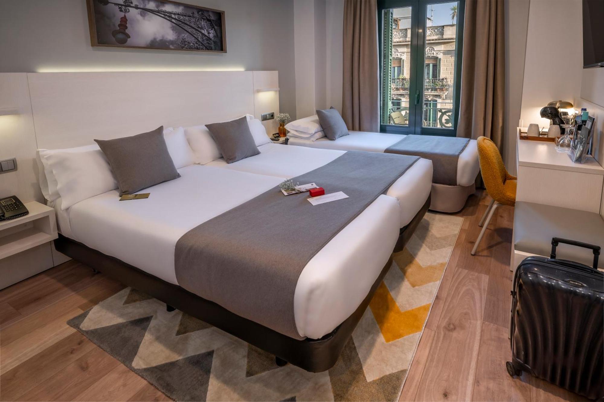 Hotel Serhs Carlit Barcelona Exterior foto
