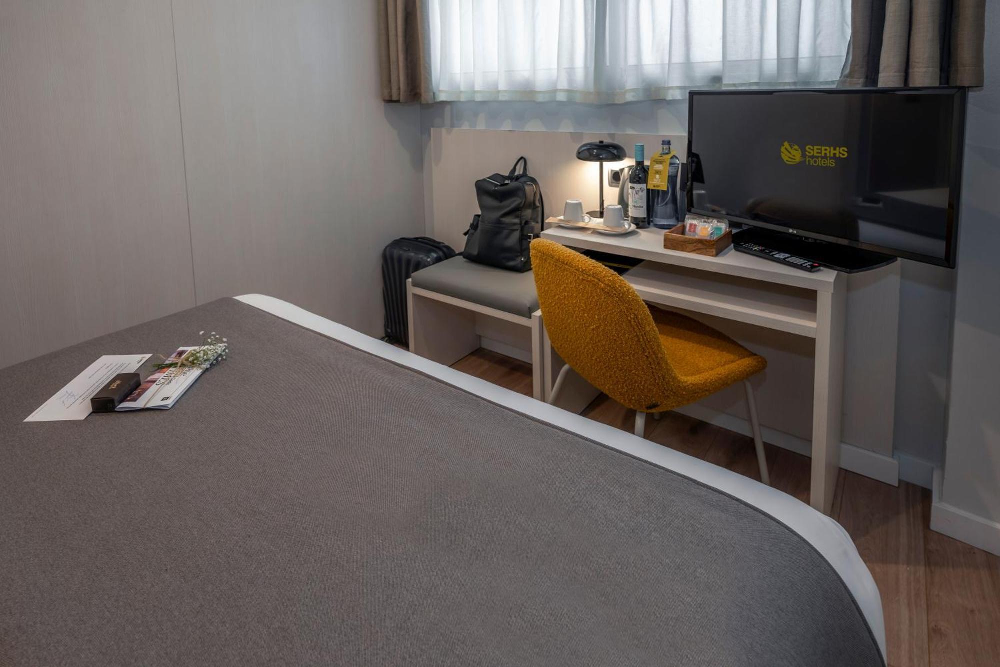 Hotel Serhs Carlit Barcelona Zimmer foto
