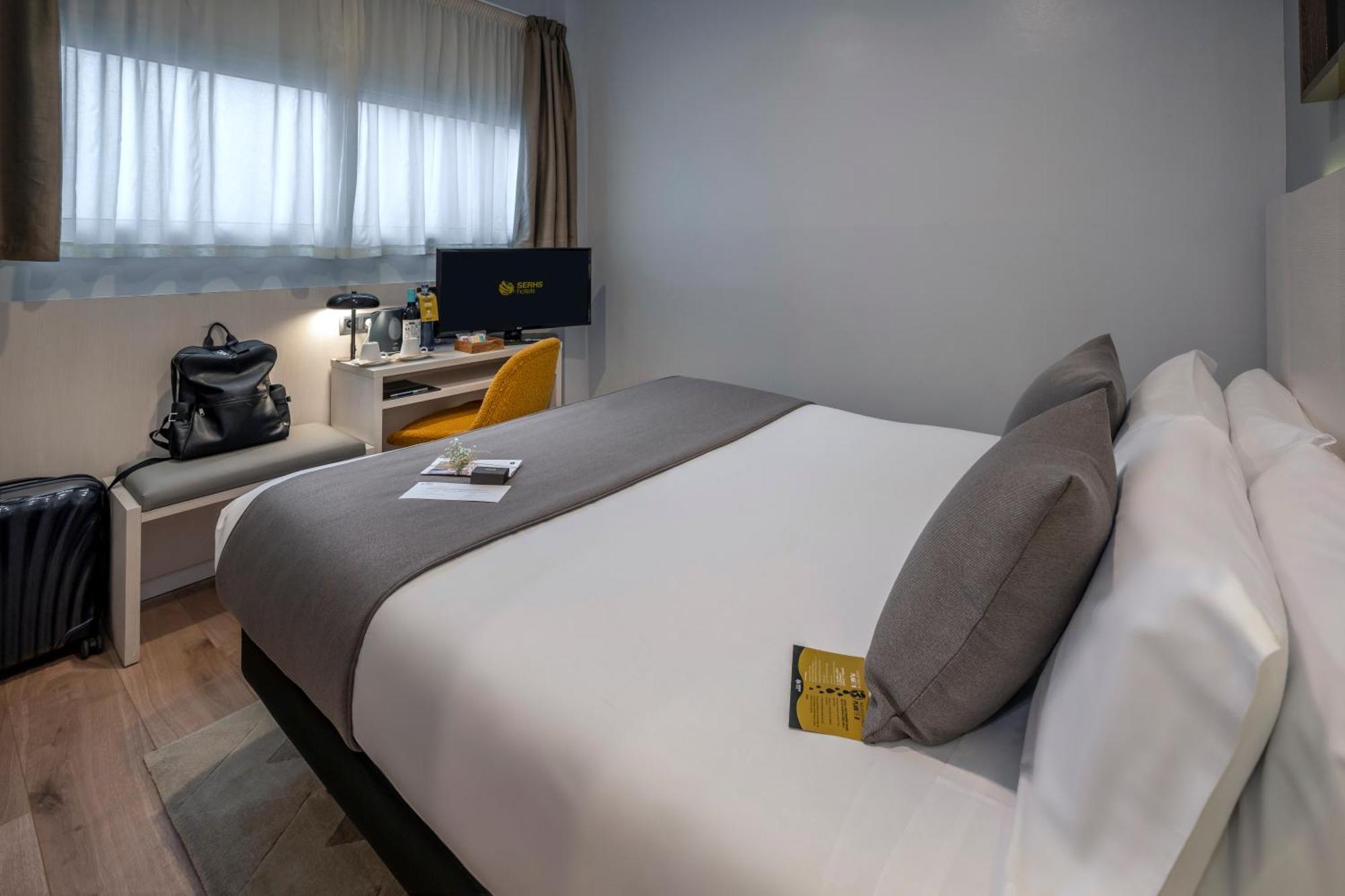 Hotel Serhs Carlit Barcelona Zimmer foto