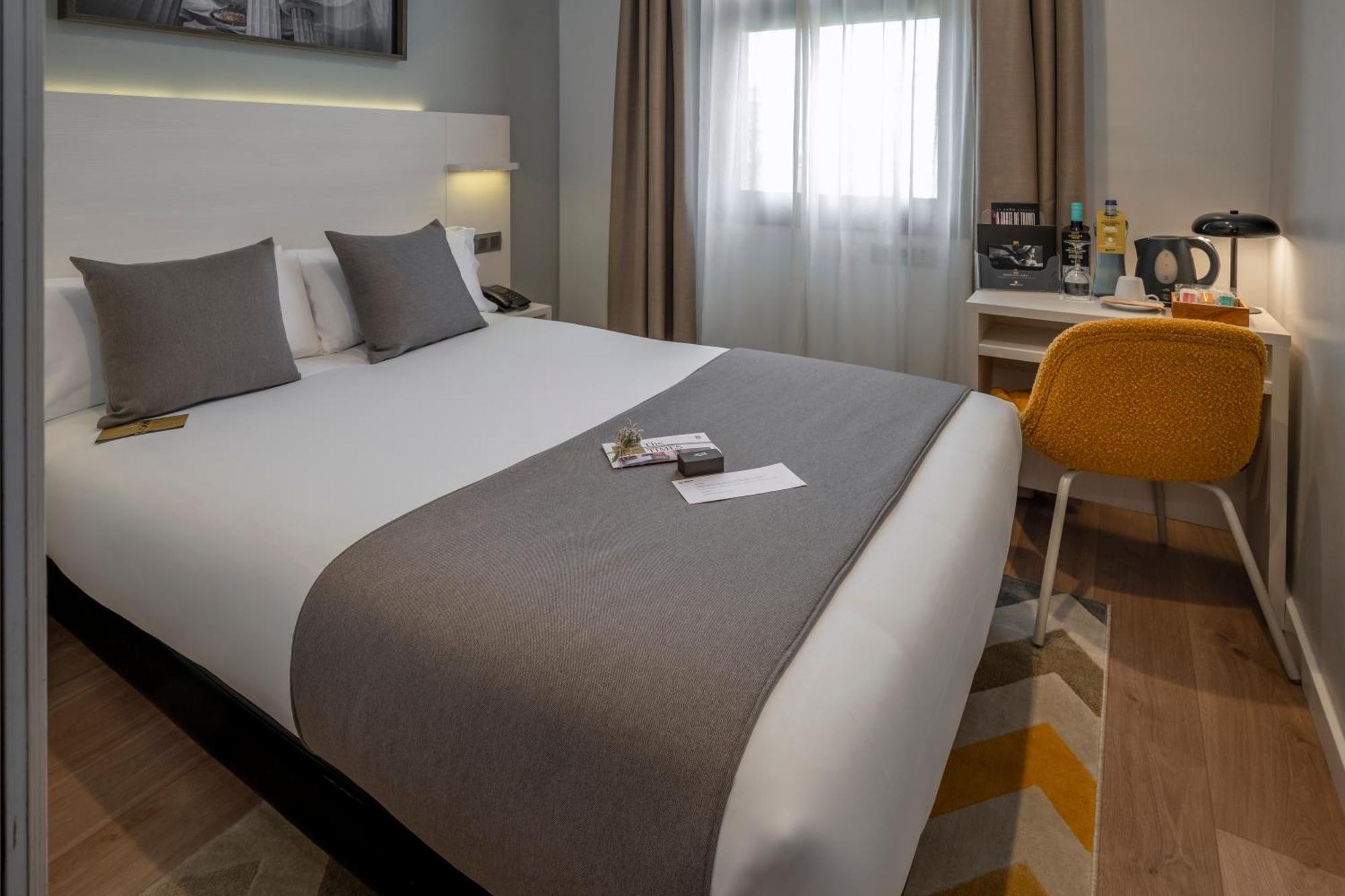 Hotel Serhs Carlit Barcelona Zimmer foto